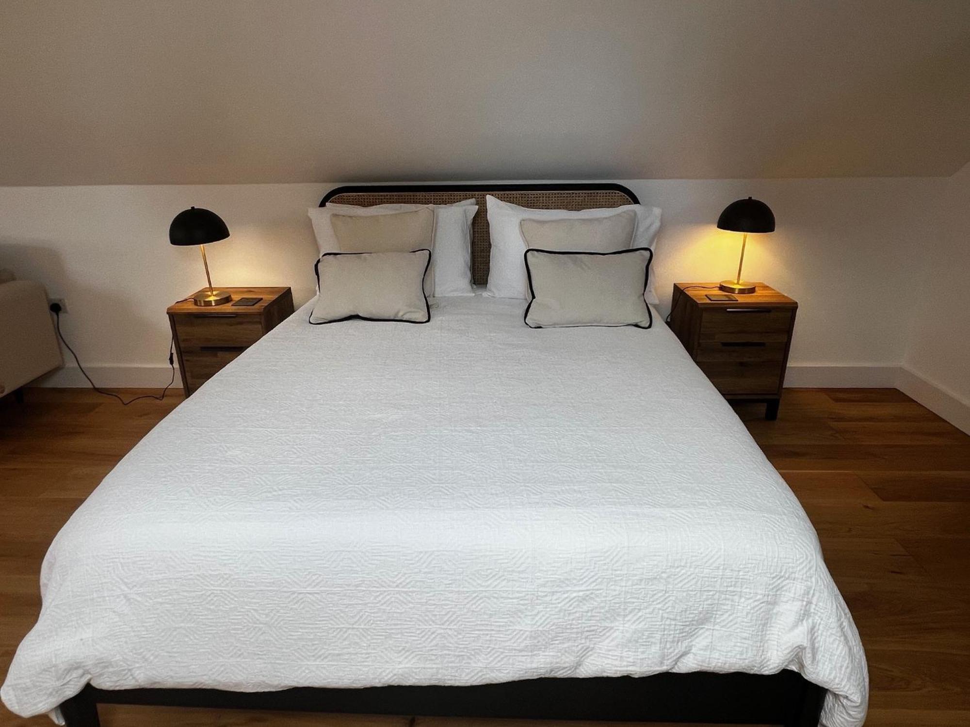 Studio-king Bed-wye Valley Views *