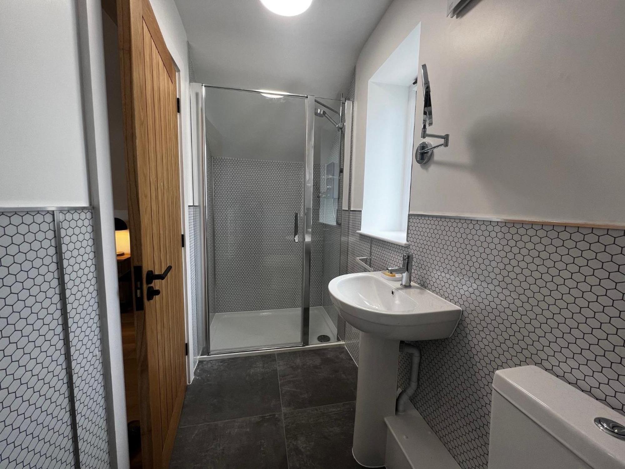 Apartment Studio-king Bed-wye Valley Views *